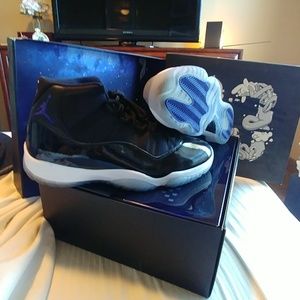 Jordans 11
